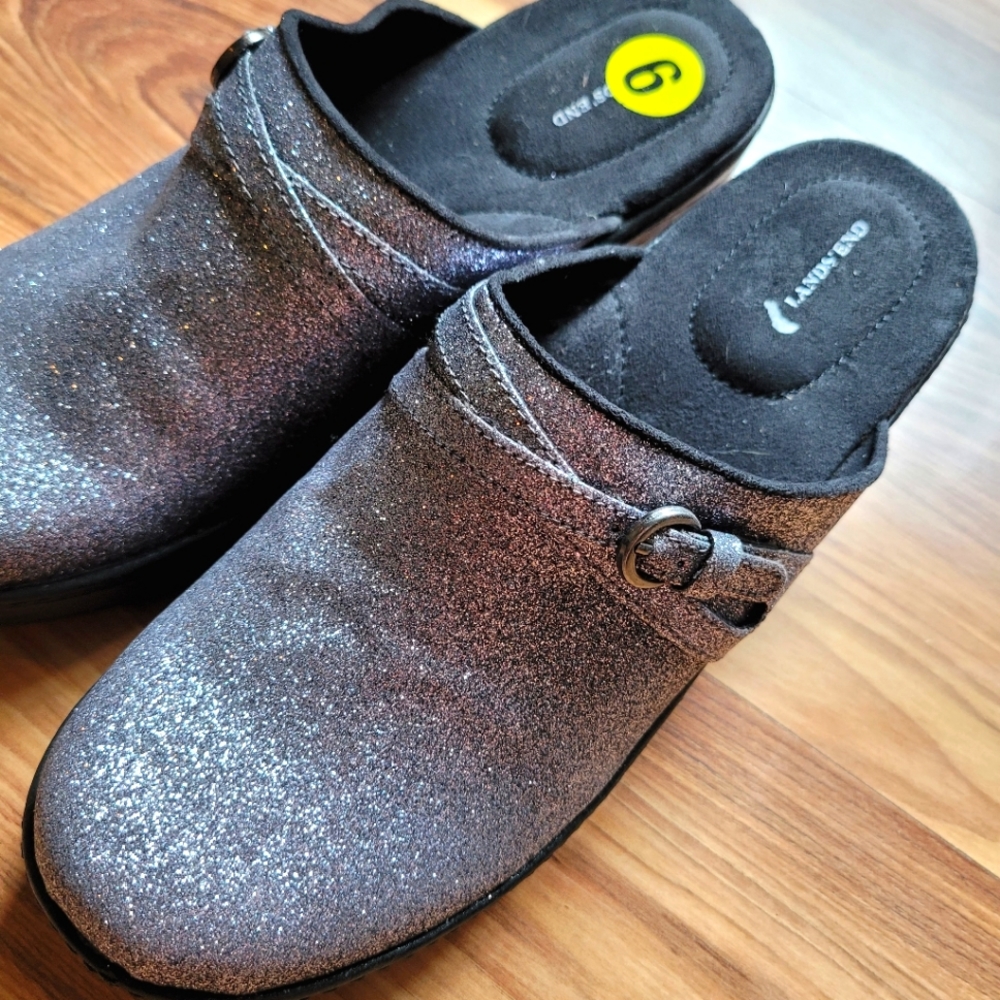 NWOT Lands End Silver Glitter Clogs